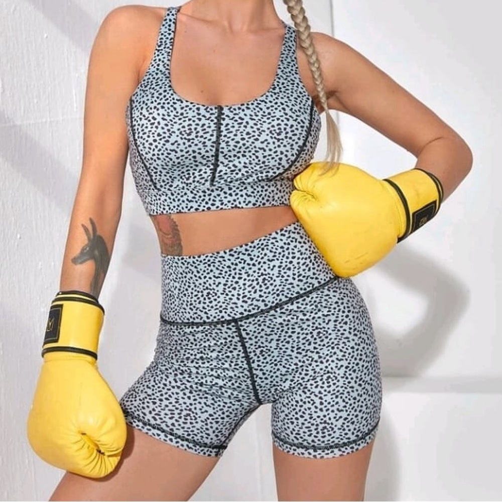 Women’s Leopard Print Sports Bra & High-Waisted Biker Shorts Set - Gym